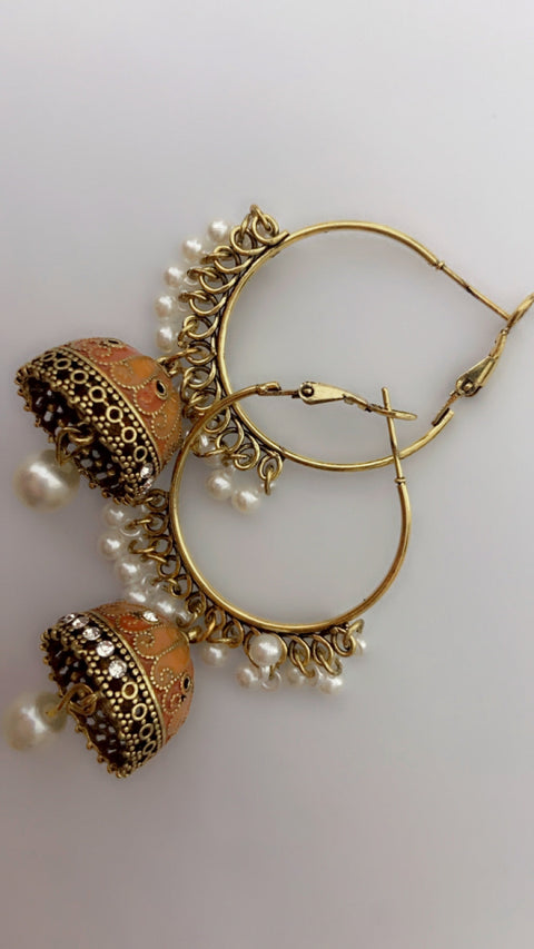 Zar-e-Mehfil Antique Pearl Jhumkas